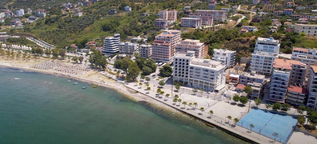 H&M Hotel Vlorë Exterior foto